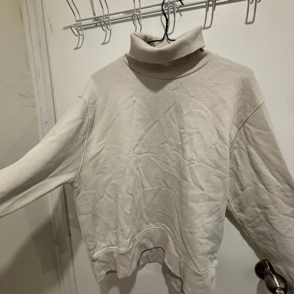 Zara Women's  Cream Turtleneck Sweater - Picture 4 of 6